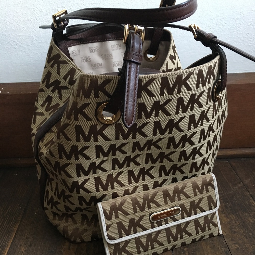 Michael Kors Hand Bag